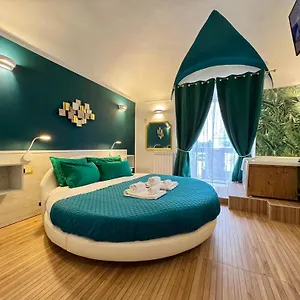 https://cantu-suite.catania-hotels.net